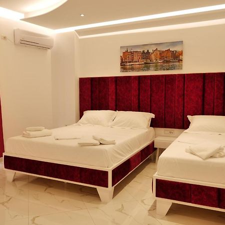 Lumi Hotel Саранда Экстерьер фото