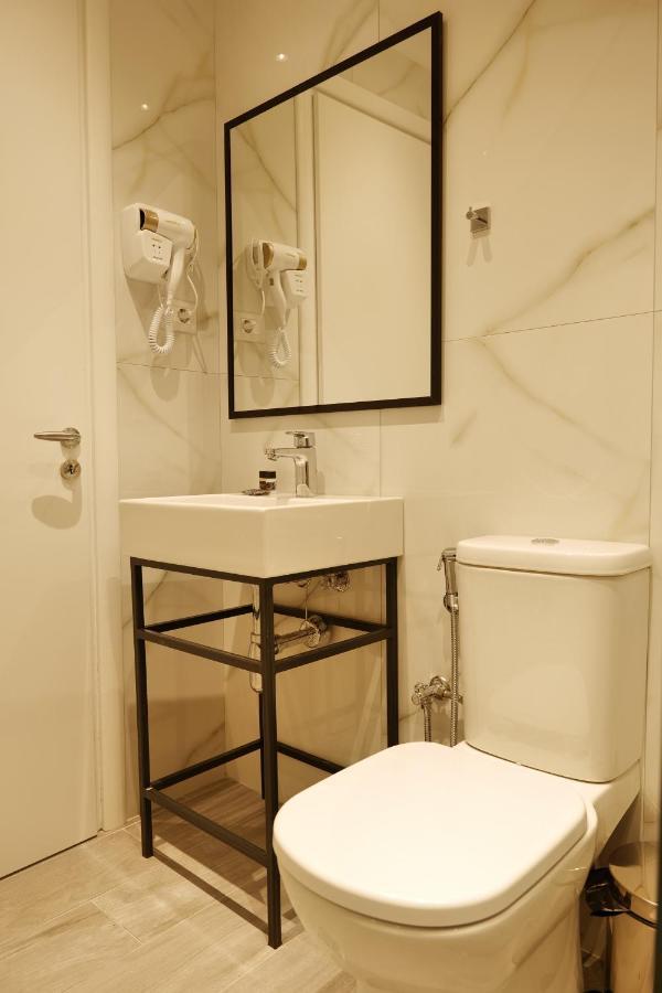 Lumi Hotel Саранда Экстерьер фото