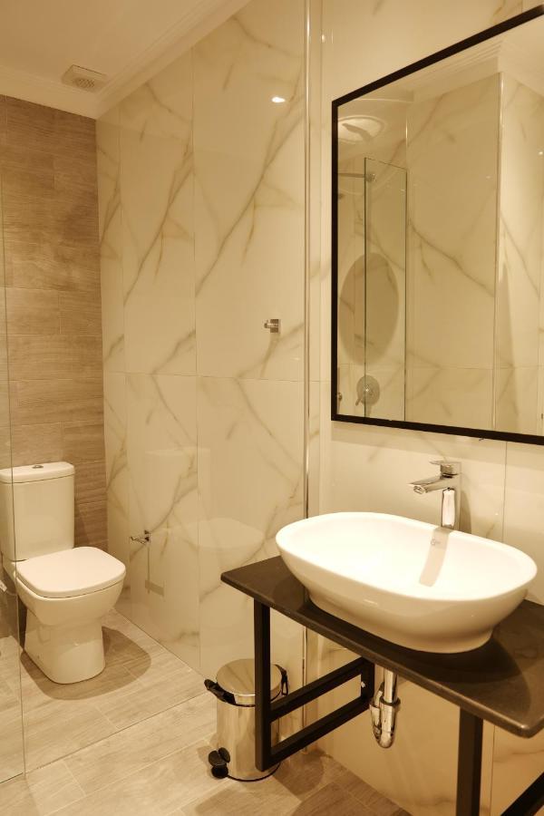 Lumi Hotel Саранда Экстерьер фото