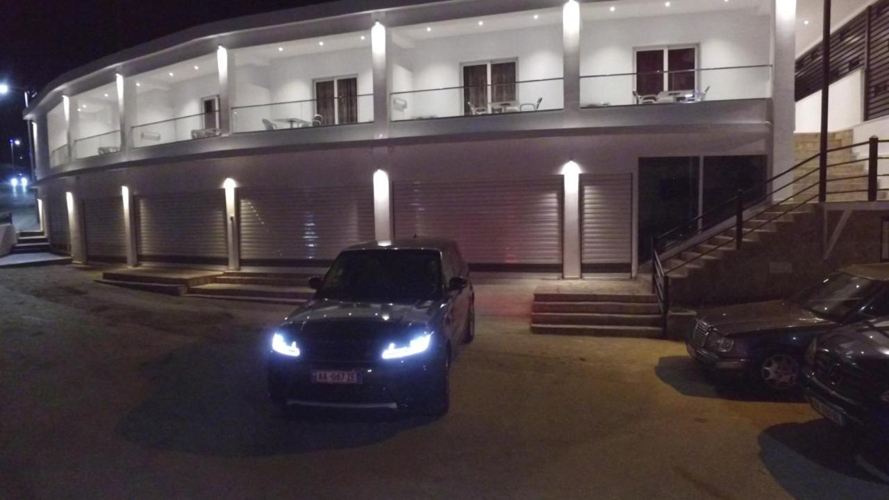 Lumi Hotel Саранда Экстерьер фото